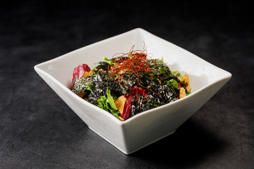 韓国海苔と生野菜の胡麻オイルサラダ